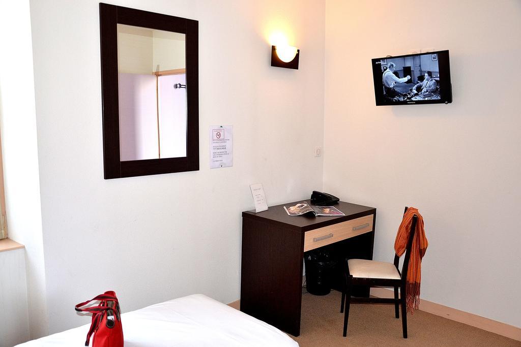 Hotel Les Bénédictins Limoges Habitación foto