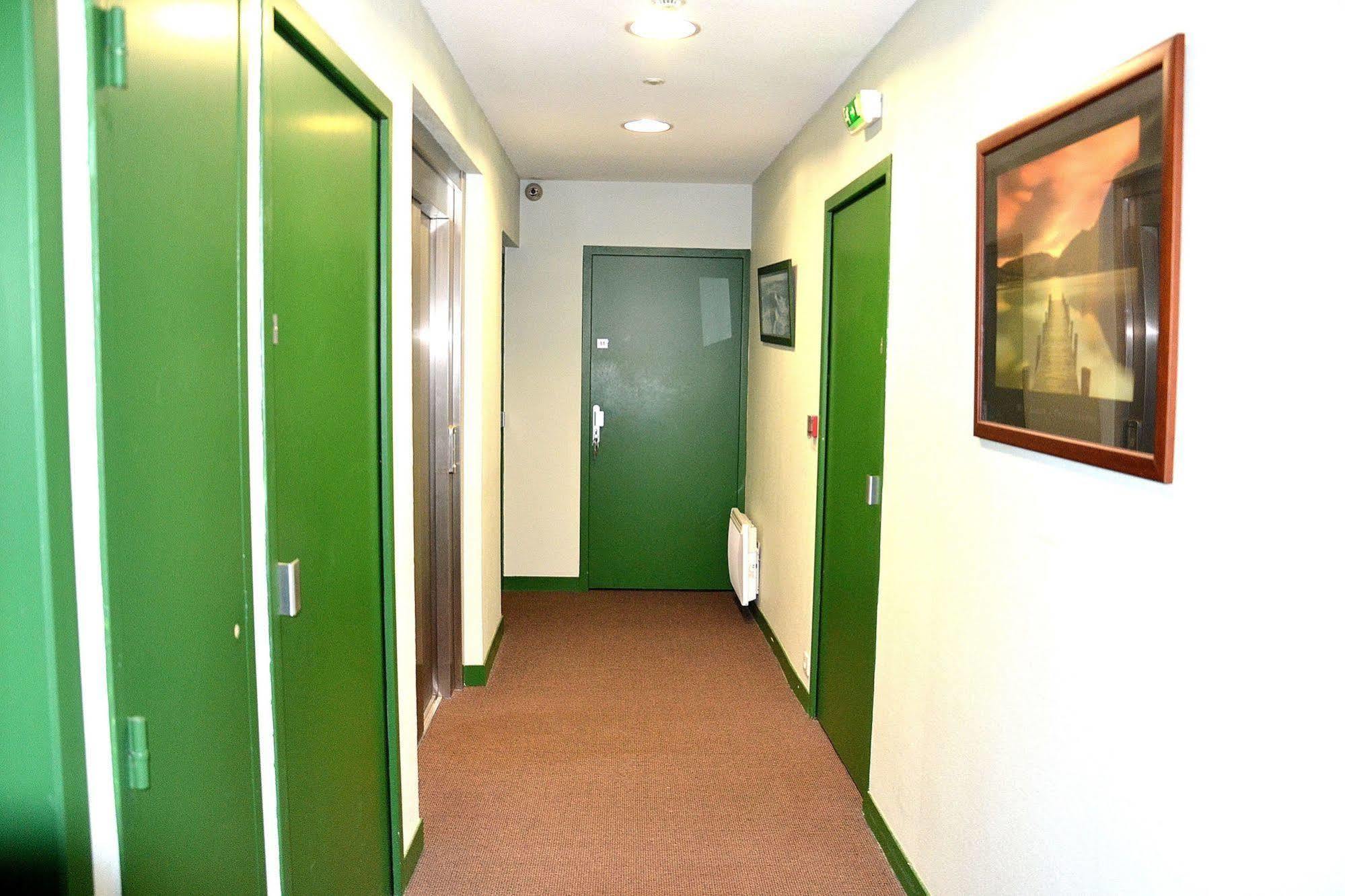 Hotel Les Bénédictins Limoges Exterior foto